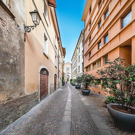 Il Lago Apartments By Wonderful Italy Saló Exterior foto